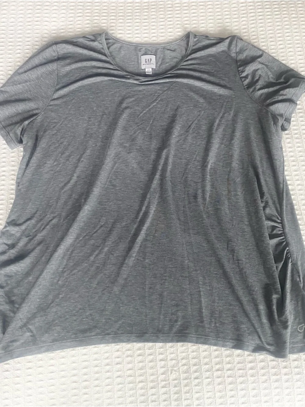 GAP Breathe Short Sleeve Crewneck Tee in Heather Gray XXL Maternity